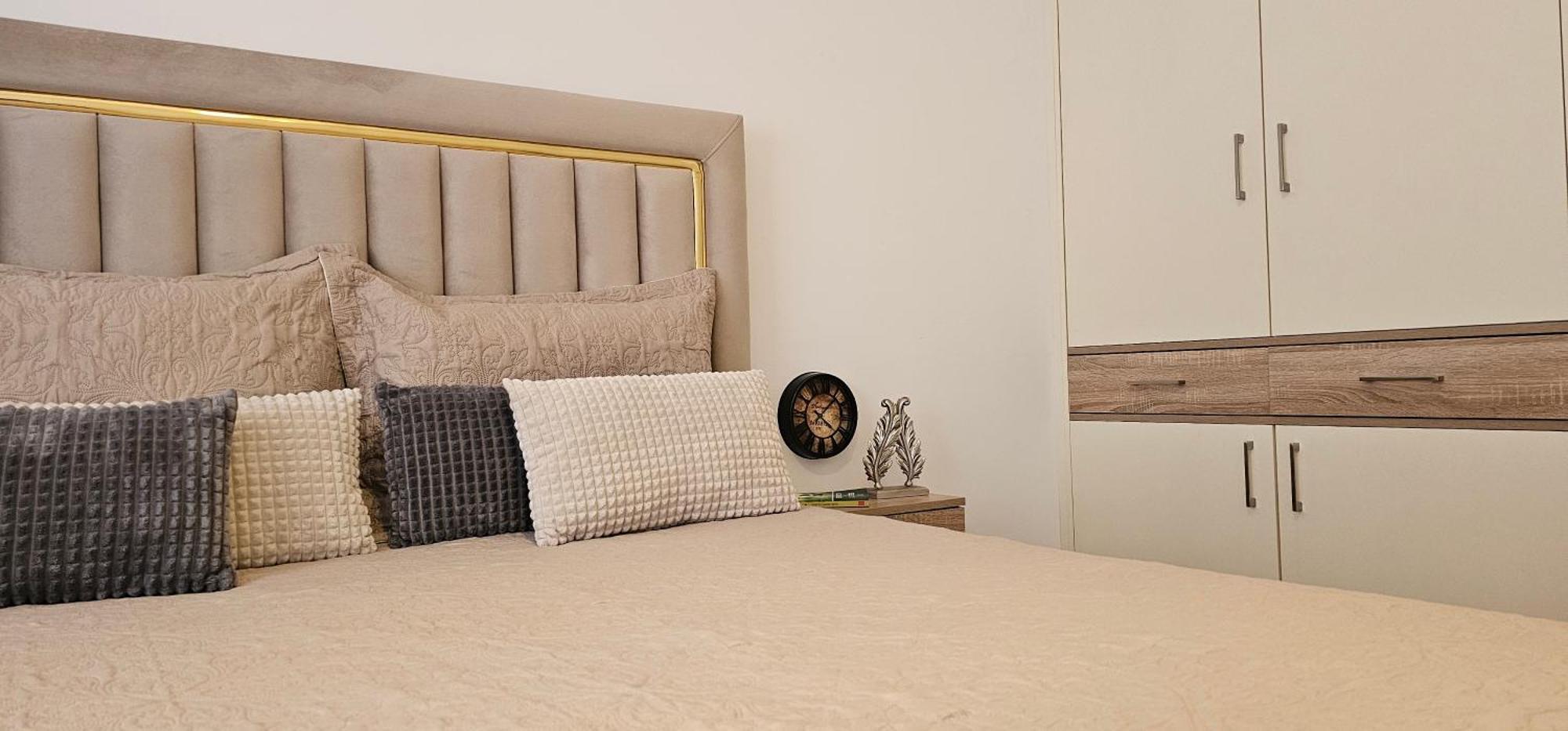 Value Living Apartment Ferizaj Bagian luar foto