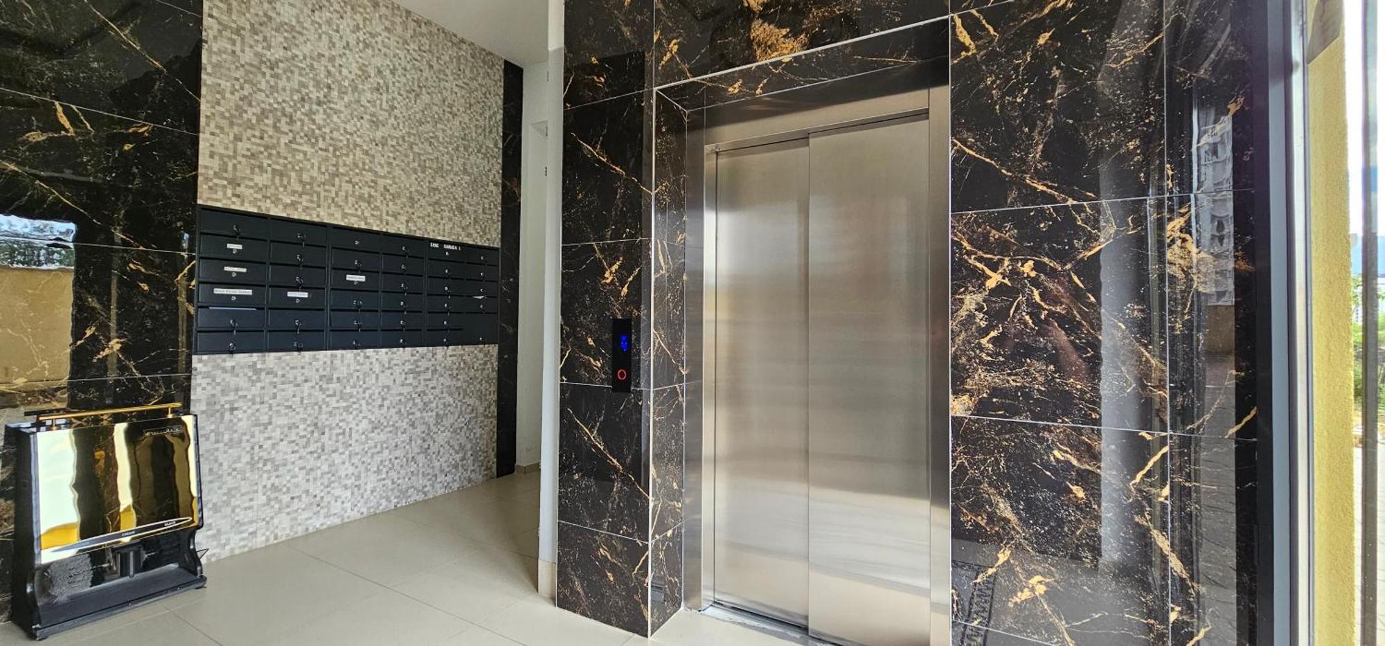Value Living Apartment Ferizaj Bagian luar foto